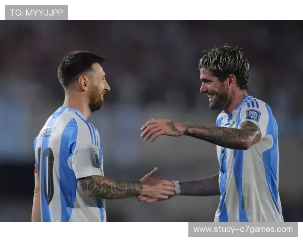 梅西加盟迈阿密国际后首场亮相表现出色，助球队迎来重要胜利