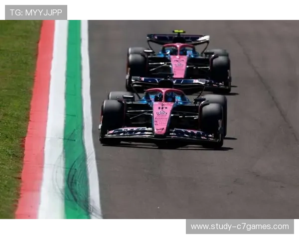 F1新赛季开幕在即 各车队备战激烈 争夺冠军之路即将开启