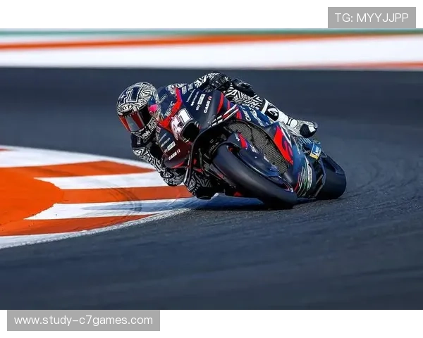 MotoGP赛季激战升级各车队争夺冠军形势愈发扑朔迷离精彩不断